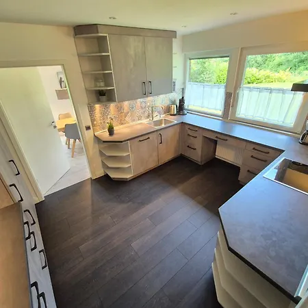 Daire Tolle 125m² Erdgeschosswohnung Im Einzelhaus *